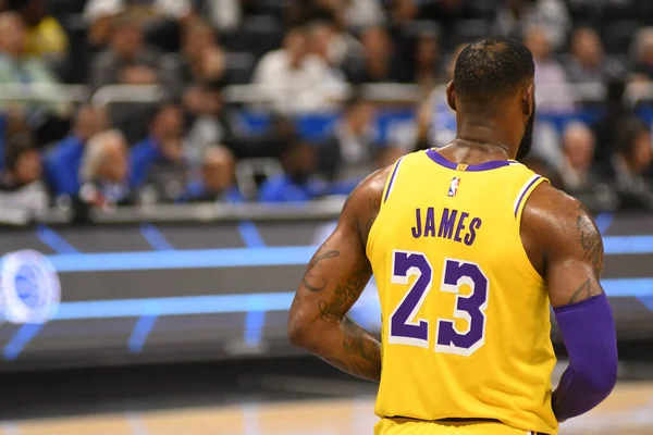 原曼联青年队球员目前正在卖蛋糕，他是小麦、拉什福德前队友